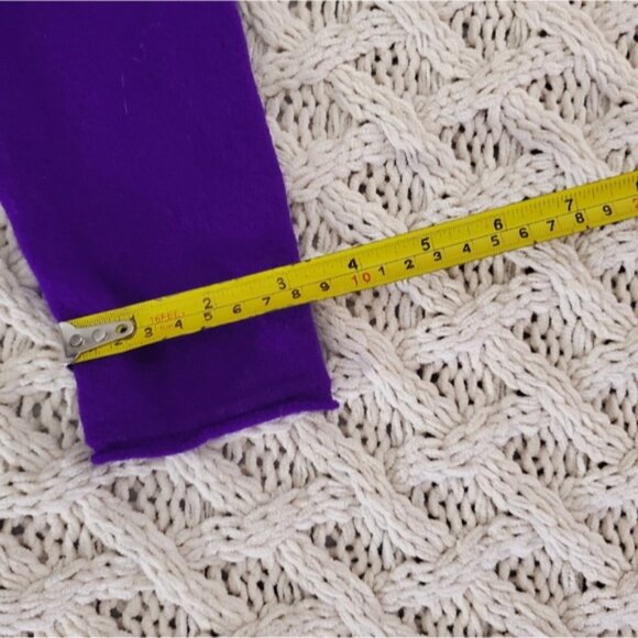 Stunning Ellen Tracy 100٪ Extra Fine Merino Wool Purple Knit Sweater - Picture 12 of 14